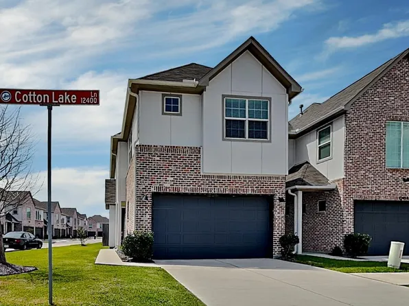 12418 Cotton Lake Ln, Stafford, TX 77477