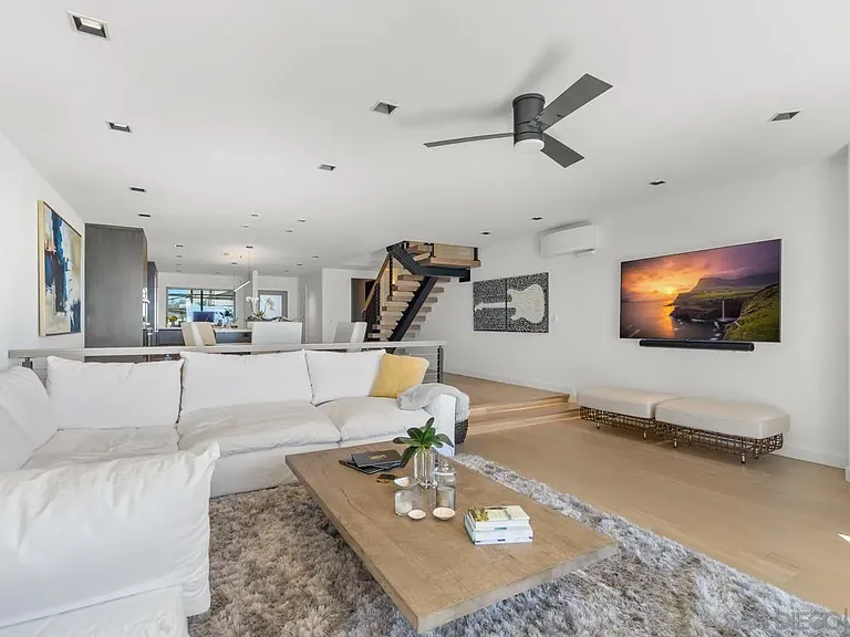 135 S Sierra Ave #32 — Photo 10
