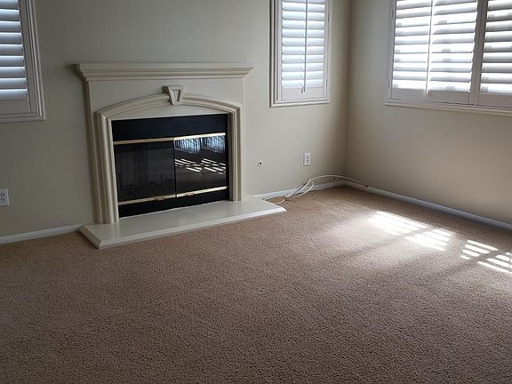 5th image of 13546 Oxford Ct