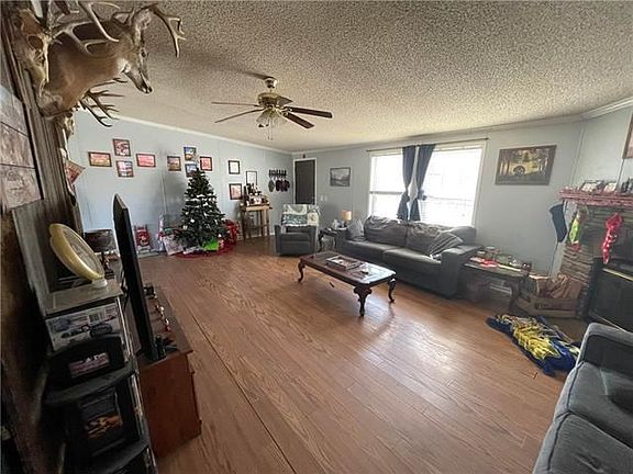 5th image of 1002 Dekalb St