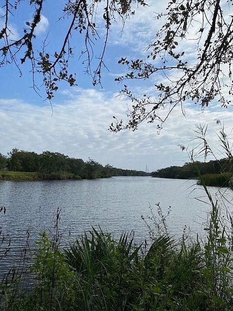 1st image of 31826 Bayou Bnd