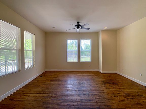 4th image of 1101 Olympia Ave #1101B