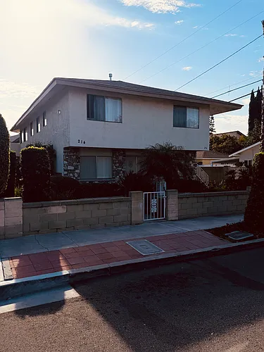 214 S West St #1 Photo 1