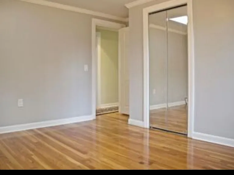 54 Maplewood Dr #2 — Photo 2