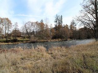 299 Lomas Rd, Jacksonville, OR 97530