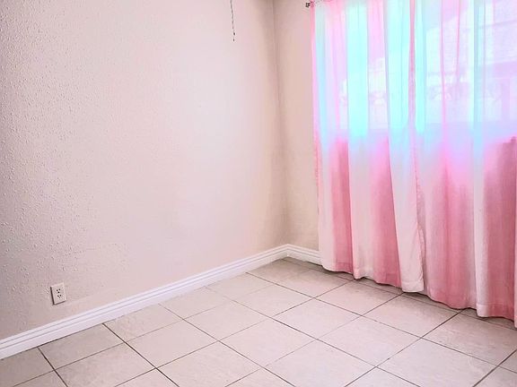5th image of 1000 Paradise Cove Dr