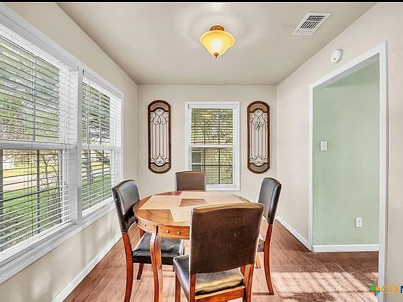 2nd image of 1017 S 6th St