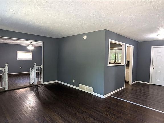 5th image of 8711 Glenwood Ave
