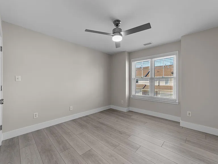 16842 Bridgeton Ln — Photo 26