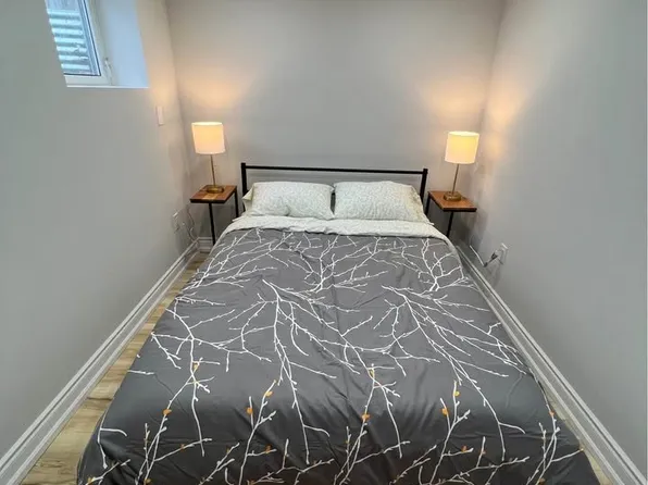 105 Stewart Ave, Cambridge, ON N1R 2V1