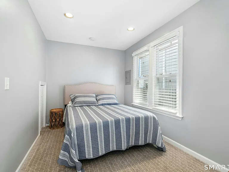 27 Milford Point Rd — Photo 13