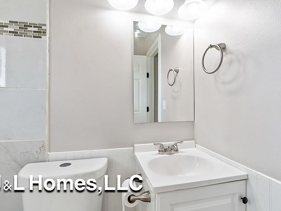 5th image of 3829 Brentwood Ct