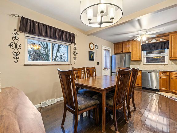 5th image of 5361 Pembina Dr
