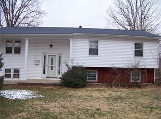 14 Sanford Dr, Newark, DE 19713