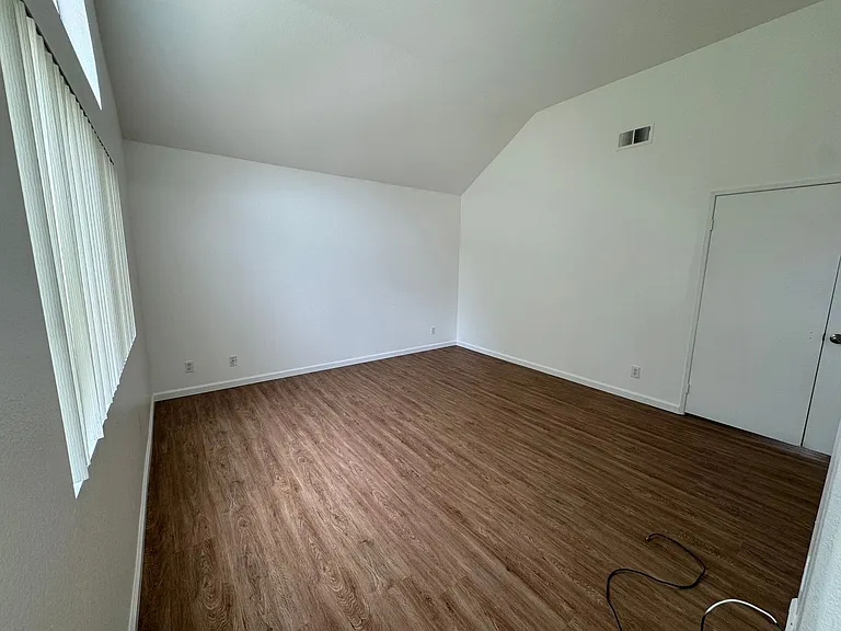 1423 Portofino Dr — Photo 35