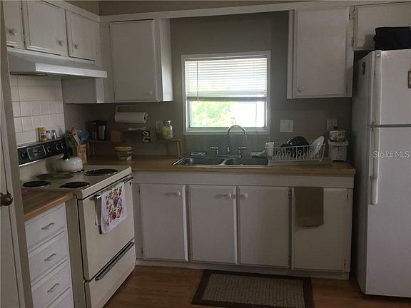 4th image of 542 Parkwood Ave