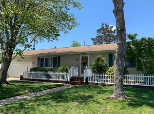 1800 Nautilus Dr, Toms River, NJ
