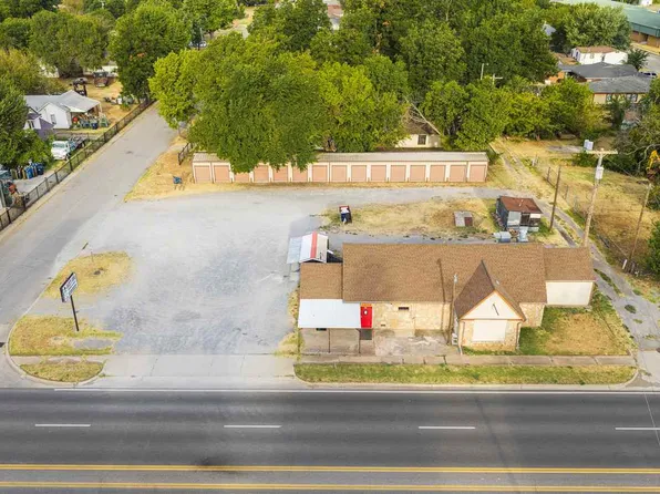 614 S Mission St, Anadarko, OK 73005