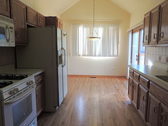 5th image of 13536 Lockwood Ave