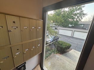 1650 Cedarwood Dr APT 336, Westlake, OH