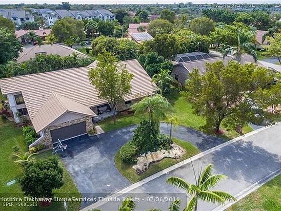 4th image of 11342 NW 10th Mnr