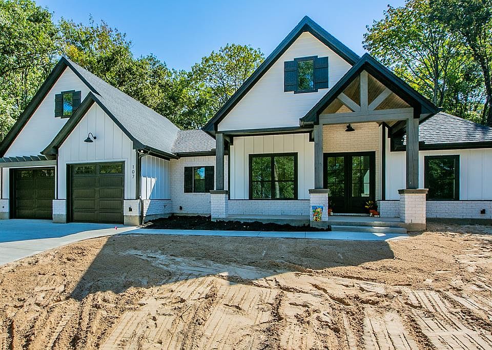 1st image of 107 Lakeview Dr