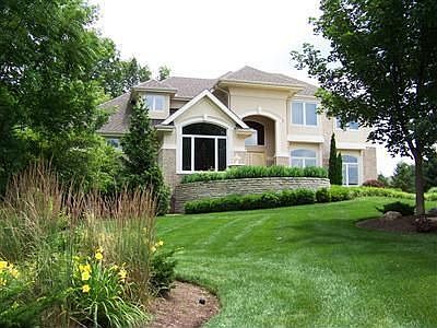 3rd image of 10678 Chestnut Hill Ln