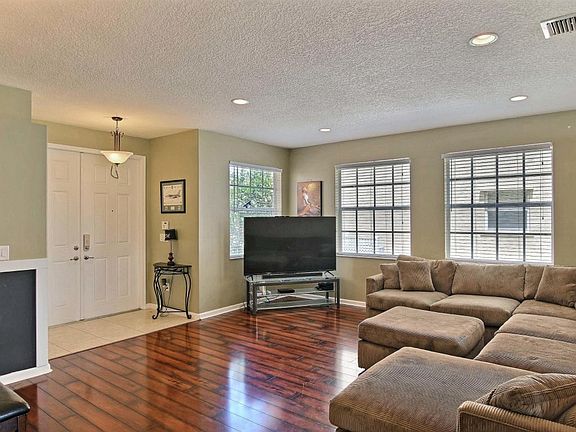 4th image of 11945 SW Knightsbridge Ln
