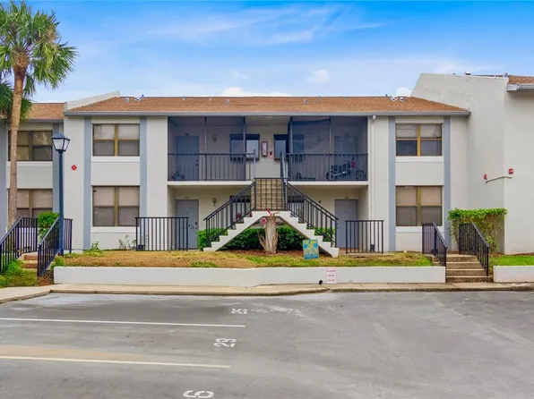 2002 Blue Hawk Ct APT 1724, Clearwater, FL 33762