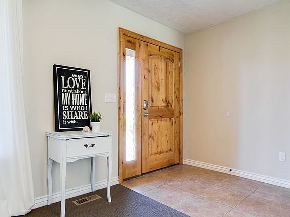 4th image of 3982 W Sawgrass