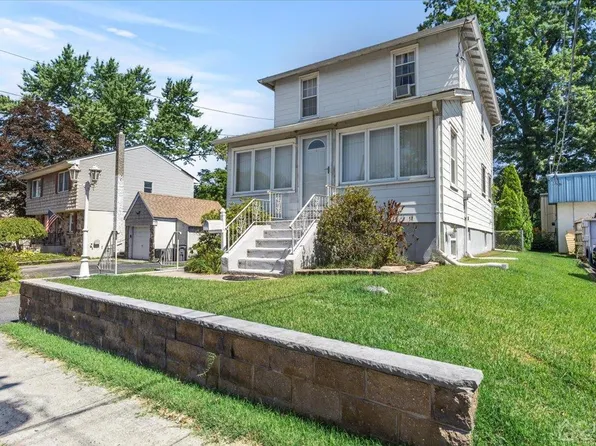 1050 New Market Ave, South Plainfield, NJ 07080