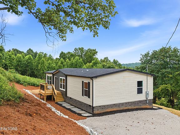 4th image of 3827 Demory Rd
