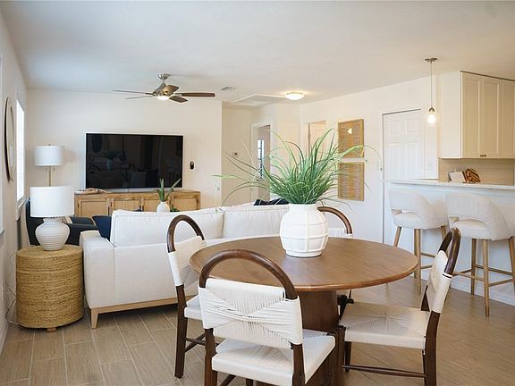5th image of 4110 W LEILA AVENUE