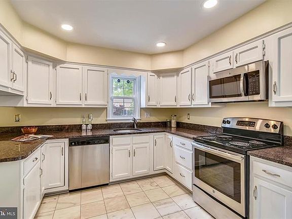 2nd image of 1657 Quail Hollow Ct