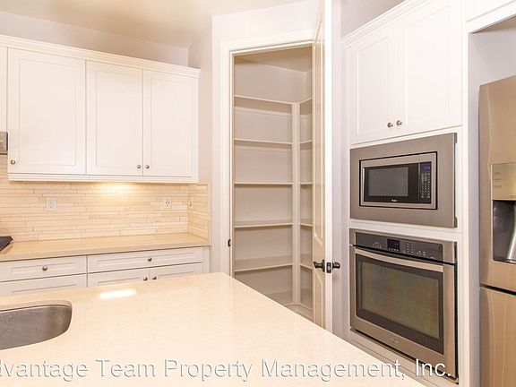 5th image of 15867 Trent Pl