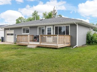 624 Old Marion Rd NE, Cedar Rapids, IA 52402