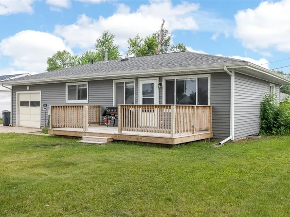 624 Old Marion Rd NE, Cedar Rapids, IA 52402