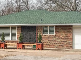 2013 Brown Rd, Saint Louis, MO 63114