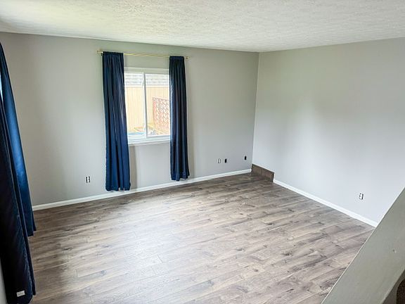 4th image of 1140-42 Jessie Ave #1140