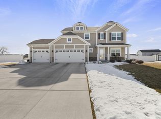 13333 Sky Dr, Dyer, IN 46311