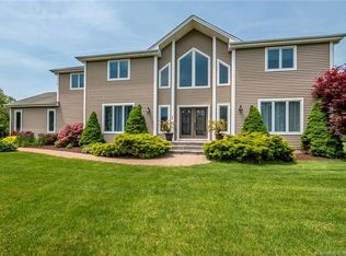 43 Heritage Ln, Tolland, CT 06084