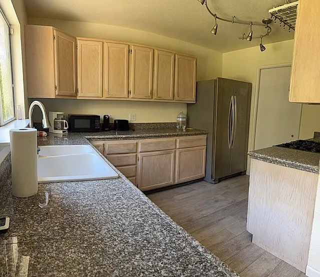 56 Hillside Dr — Photo 10