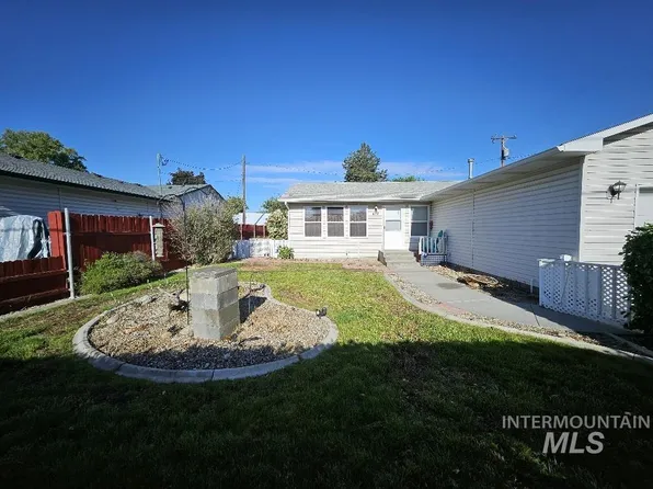 617 Lincoln Ave, Emmett, ID 83617