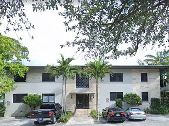 4th image of 3201 Aviation Ave #13