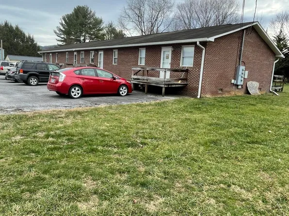 1012 Grindstaff Ave, Elizabethton, TN 37643