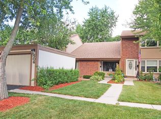 506 Yosemite Trl, Roselle, IL 60172