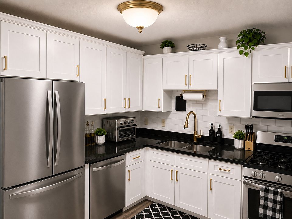 2nd image of 7 Lancelot Ct APT 12