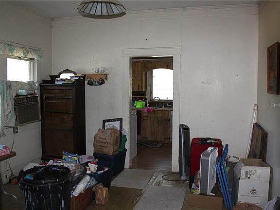 4th image of 408 Hunter St
