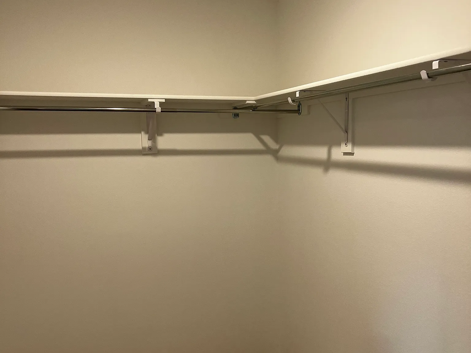3 bed, 1355 sqft, $1,750 — Photo 4