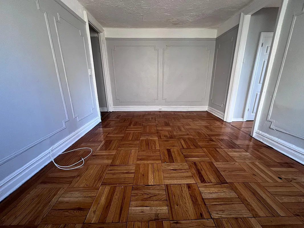 340 E Mosholu Parkway S 22